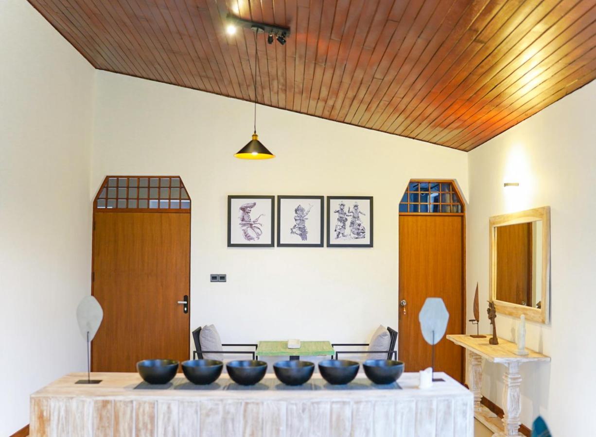 Chariot Square Hotel Канди Екстериор снимка